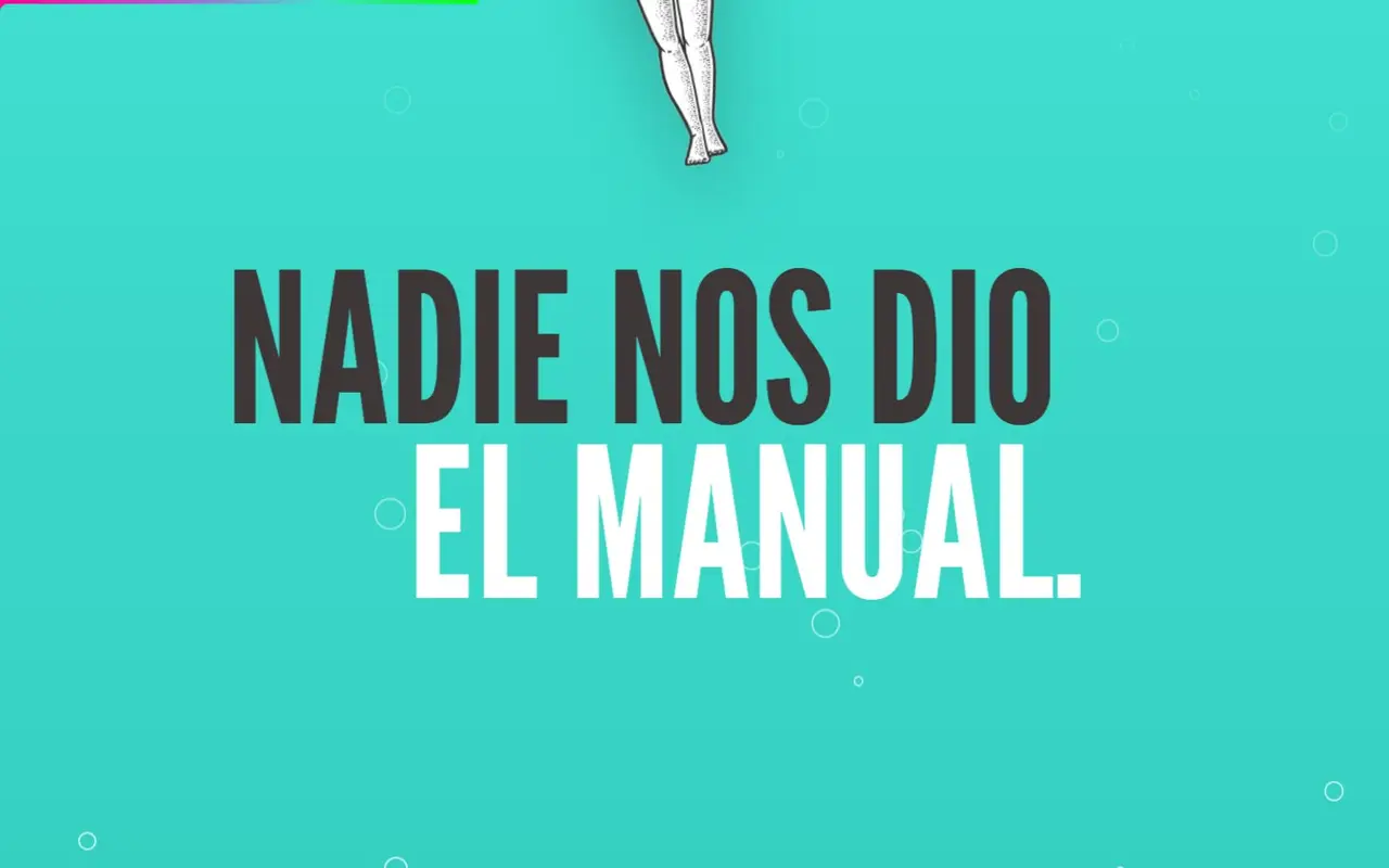 Animación: la buceadora desciende sobre el titular Nadie nos dio el manual y una explosión magenta da paso a Así que decidimos crearlo
